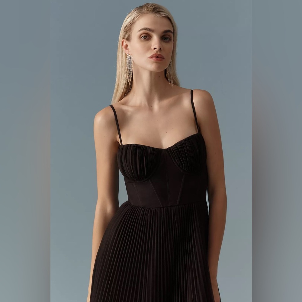 Hutch Amara Chocolate Brown Pleated Midi Dress - Picture 4 of 11